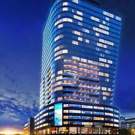 Hanza Tower Sunny 22 & Pool & Sauna & Jacuzzi Apartmán *