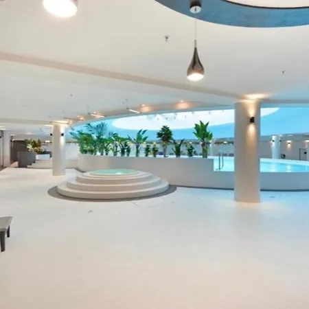 Apartmán Hanza Tower Sunny 22 & Pool & Sauna & Jacuzzi